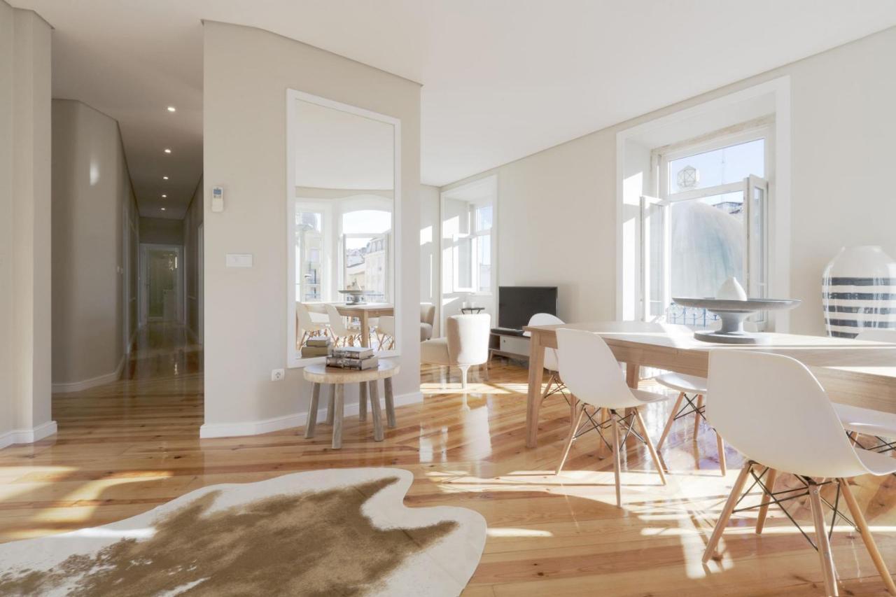 Apartamento Andrade Lisbon Luaran gambar